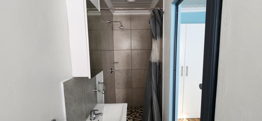 To Let 1 Bedroom Property for Rent in Klipkop Western Cape